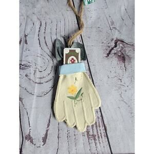 Midwest Cannon Falls Garden Glove Ornament garden lovers